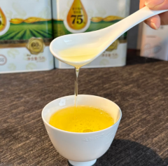 中好冷榨高油酸白衣花生油4L铁桶装物理压榨一级食用油家用送礼 4L铁桶